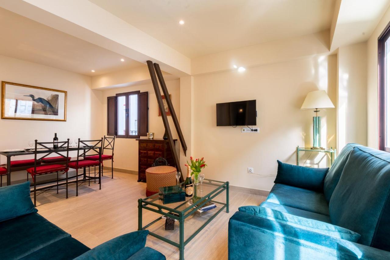 Holi-Rent Pimienta Villa Seville Luaran gambar